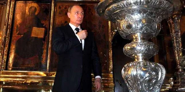putin manastire dailymail