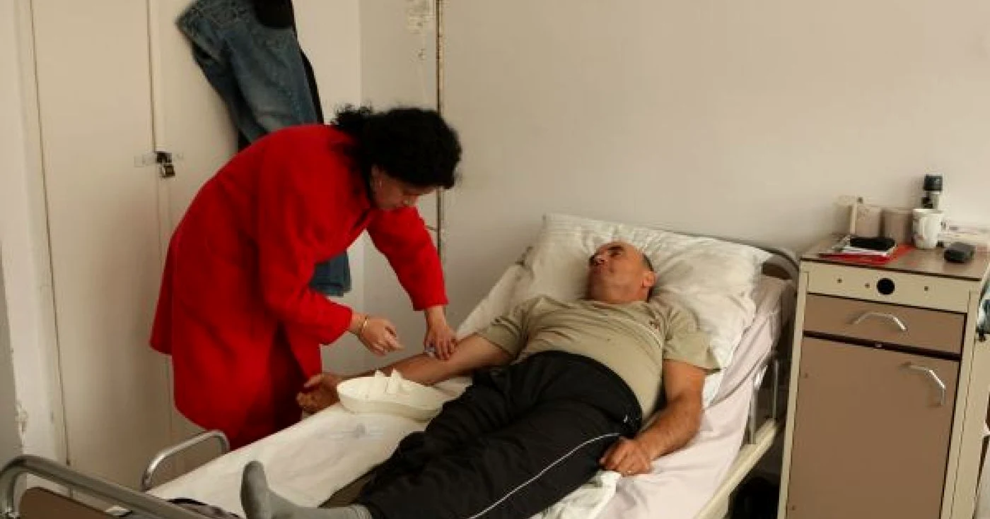 Nicolae Aldea a fost unul dintre primii pacienţi internaţi la Codlea după redeschiderea spitalului.