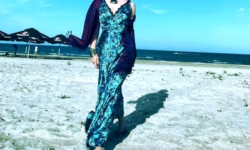 Loredana la malul marii (2) jpeg