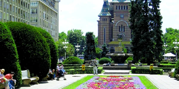 Oradea: REGIUNEA PE SCURT / 10 milioane de euro pentru piaţa Operei
