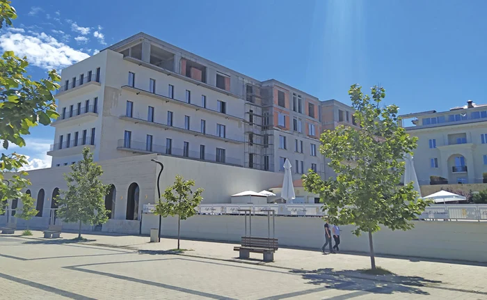 Tehnicianul formaţiei Jiangsu Suning construieşte un complex rezidenţial în Mamaia, dar tot profitul va ajunge la băiatul său