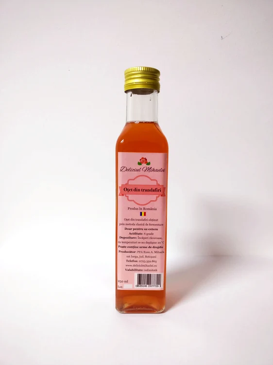 O delicatesă:  oțetul de trandafiri 