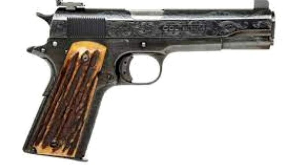 Pistolul preferat al gangsterului Al Capone, scos la licitaţie jpeg