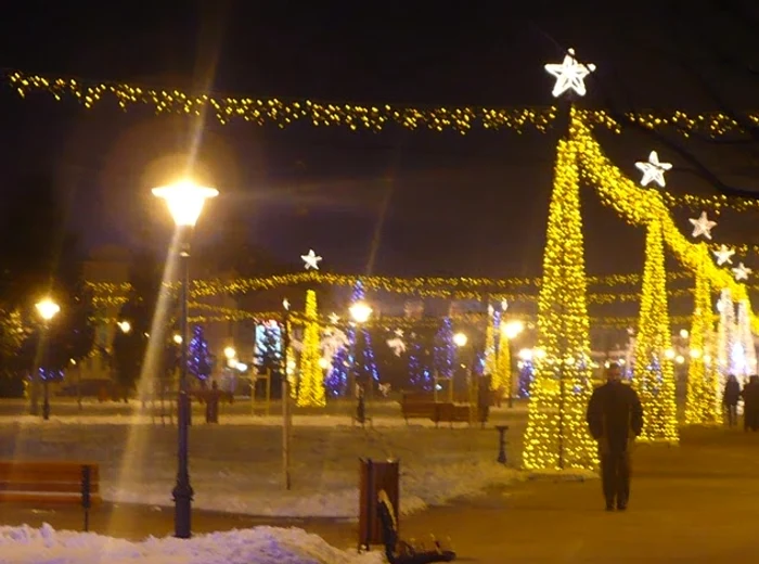 Municipiul Târgu-Jiu a început să îmbrace haine de sărbătoare