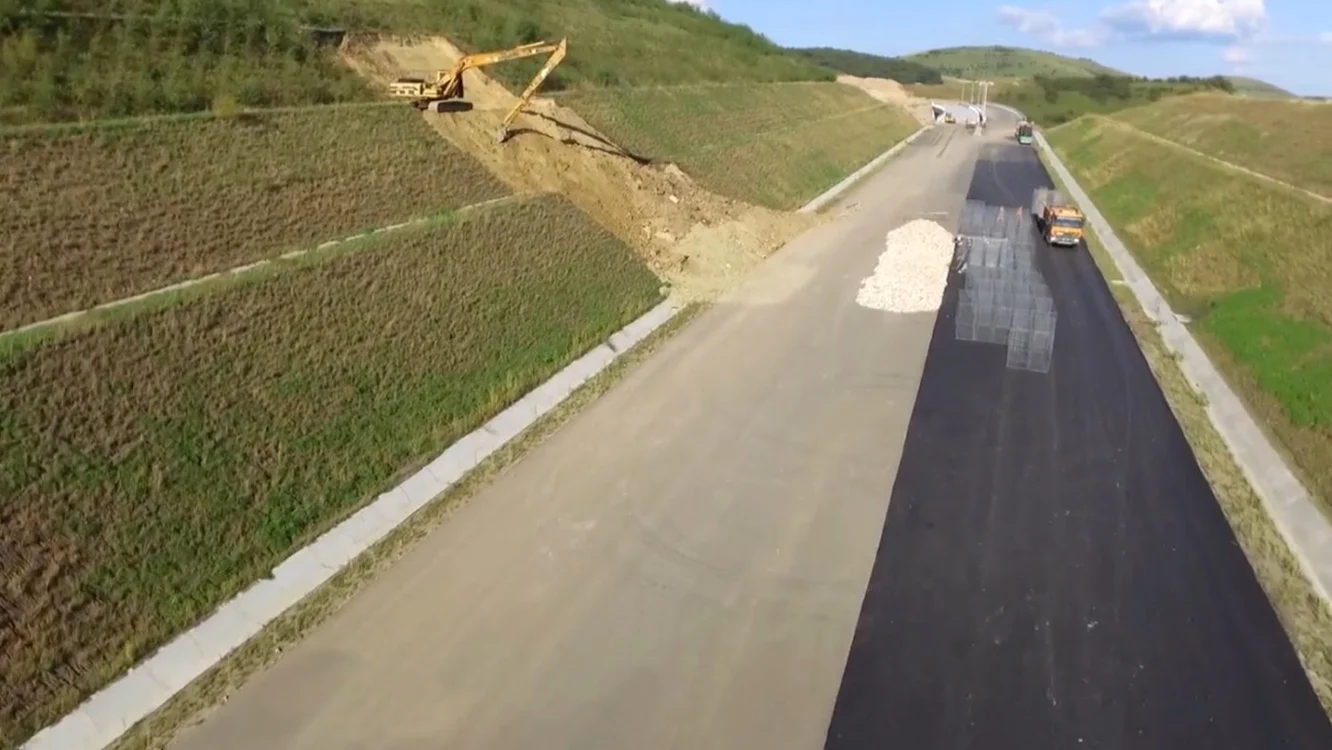 Porţiune din tronsonul 3A1 din Autostrada A3  FOTO: captură video youtube/Asociaţia Pro Infrastructură