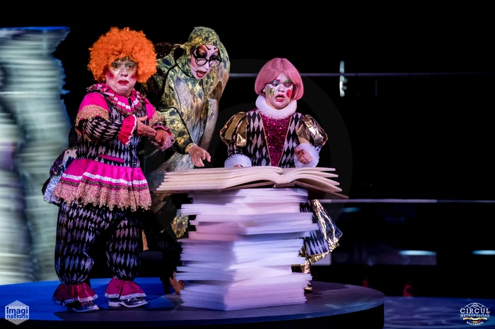 Costumele artișilor sunt de excepție