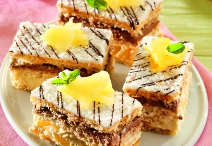 
    Cum vremea nu este chiar prietenoasa, acum este cel mai bun moment sa prepari o prajituraclickpoftabuna.ro  