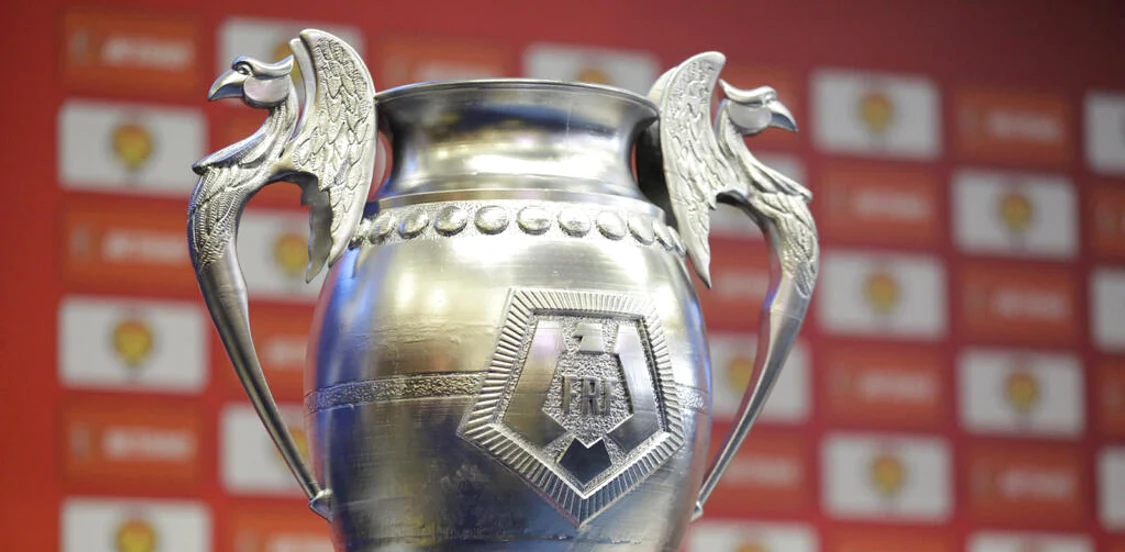 24 de echipe se vor bate pentru trofeul Cupei României. Foto frf.ro