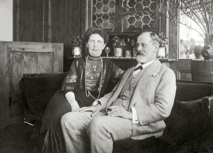 Hitler i-a trimis pe soţii Freud în exil, în Marea Britanie @profimediaclickpentrufemei.ro