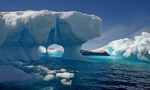 Aisberg se topeste in Antarctica FOTO Shutterstock