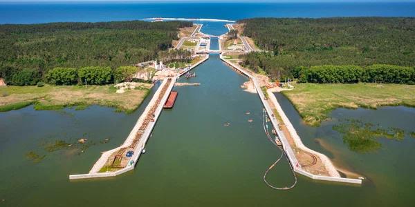Polonia a inaugurat un canal spre Marea Baltică pentru a evita apele teritoriale ruse - vistula - FOTO Shutterstock 