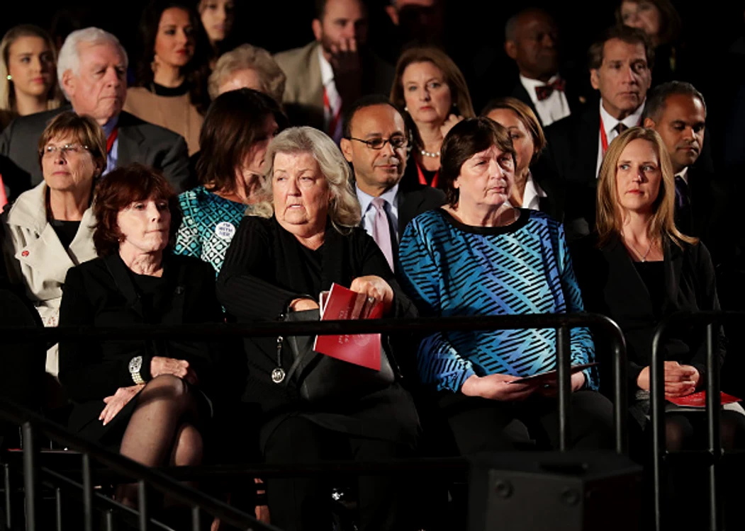 Victime ale agresiunii sexuale comise de Bill Clinton