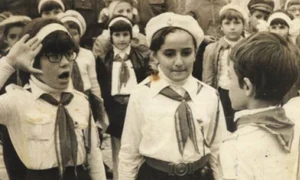 Uniforme, bentițe și despletiri jpeg
