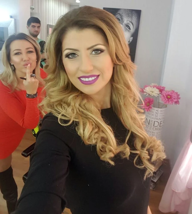 Alina Radi a slăbit spectaculos şi şi-a schimbat look-ul