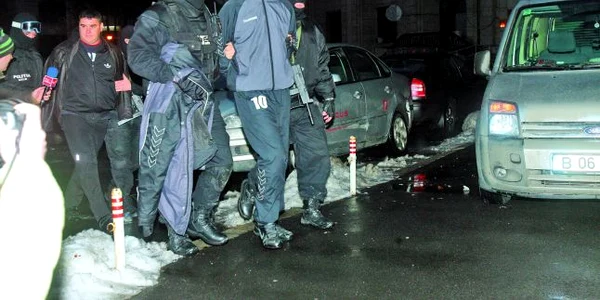 Fraţii Iordan au fost săltaţi de poliţişti de la Poiana Ţapului, unde îşi petreceau liniştiţi sărbătorile