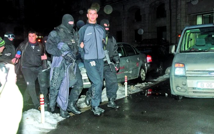 Fraţii Iordan au fost săltaţi de poliţişti de la Poiana Ţapului, unde îşi petreceau liniştiţi sărbătorile