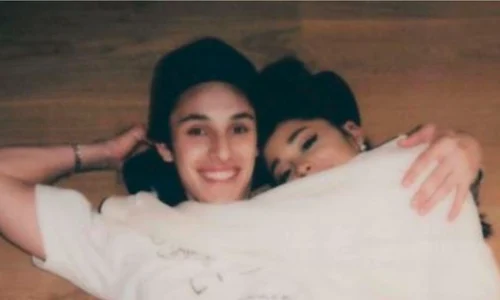 ariana jpeg