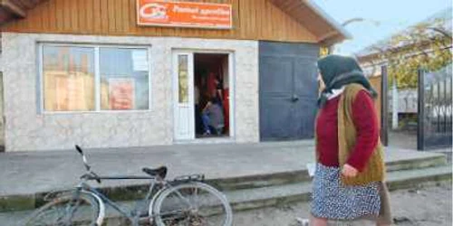 La Dăbuleni, doar femeile în vârstă, trecute prin viaţă, nu-şi riscă banii la curse  de câini