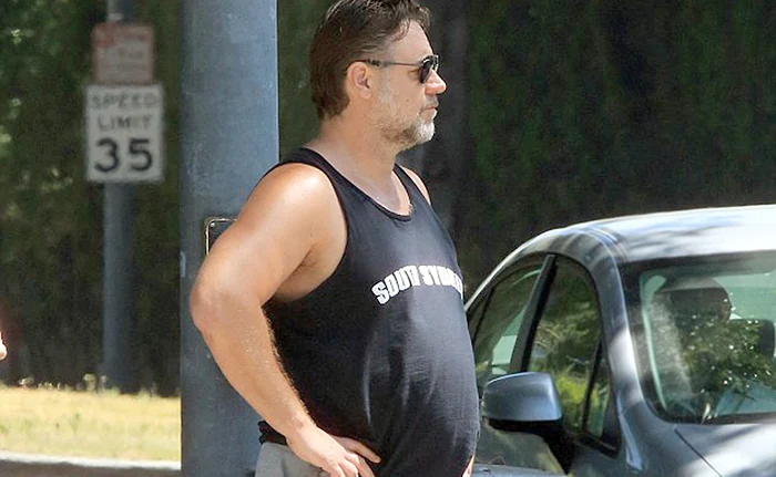 Acum 2 mai Crowe pare gata să explodeze, la 120 kg