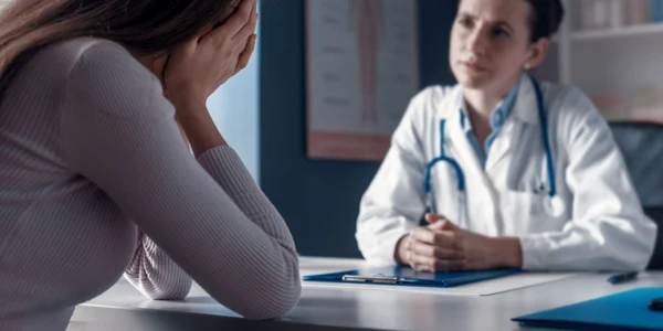 Doctor medic pacient consultatie FOTO Shutterstock jpg