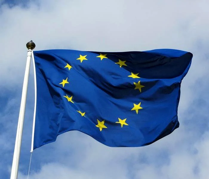 Mîndru că sînt european? jpeg