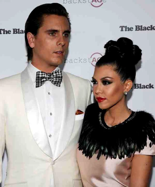 
    Scott Disick a fost văzut în compania unei femei, în timp ce Kourtney Kardashian era acasă alături de copiiFoto: Splashnews  