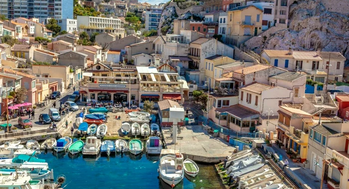 Marsilia Foto/Shutterstock