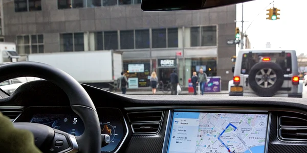 tesla ecran tactil
