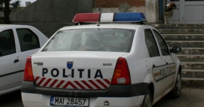 Constanţa: Focuri de armă pentru a opri un atac asupra maşinii de Poliţie