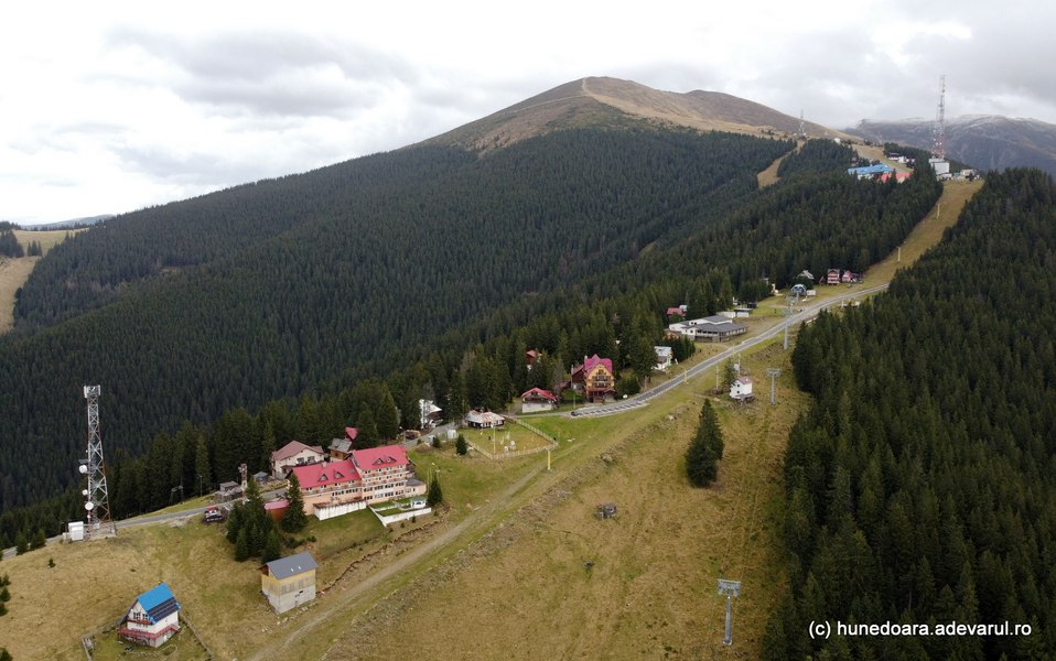 Cât costă sejururile în stațiunile din Parâng. Locurile de vis ale Transalpinei, unde turiștii pot petrece la 2.000 de metri