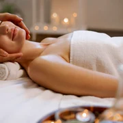 Masaj - salon infrumusetare FOTO Shutterstock