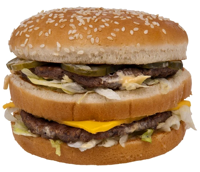 O salată McDonalds are mai multe calorii decât un burger