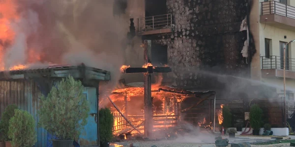 Incendiu biserica din Tomis Plus FOTO Călin Gavrilaș jpg