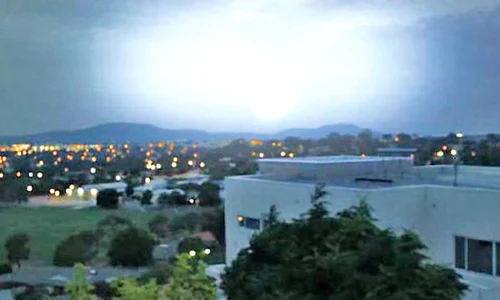 22 23 peglob 12 canberra ufo 633716 jpeg