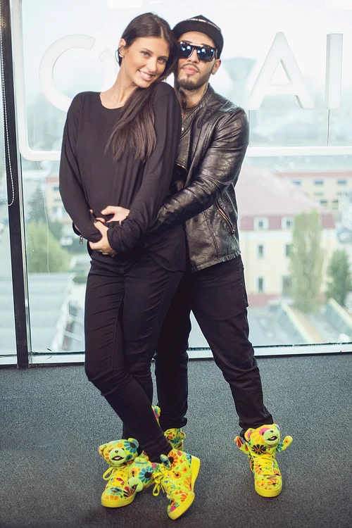 
    Alex Velea şi Antonia au un băieţel sănătos Foto: Kiss FM  