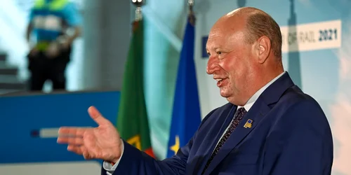 4b3268c8e32a418ff31ea76dabc4e545c774506b png