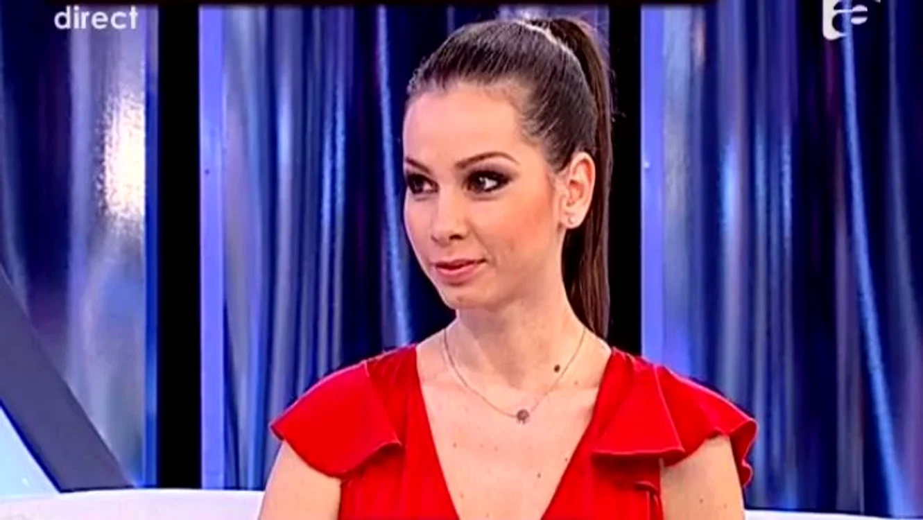 
    Iuliana Luciu spune că nu-i place să vorbească despre problemele din familia ei. (captură Antena 1)  