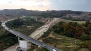 Autostrada cu tuneluri Foto Daniel Guta jpg