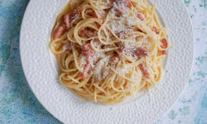 paste carbonara italienesti jpg
