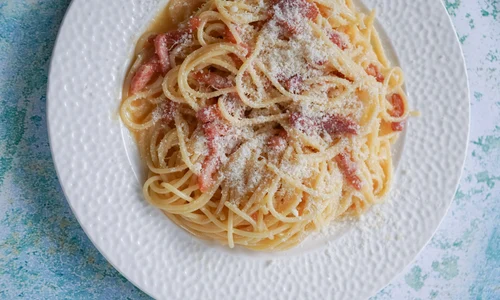paste carbonara italienesti jpg