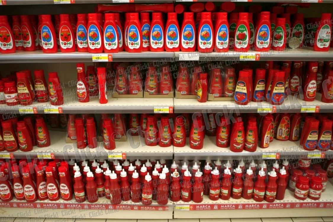 
    În magazine găsiţi diferite mărci de ketchup, pentru toate buzunarele. (Foto: Lucian Muntean)  