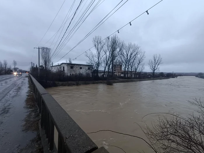 Cod portocaliu și Cod galben de inundații în mai multe județe din estul și sudul RomânieiFOTO: INGHA