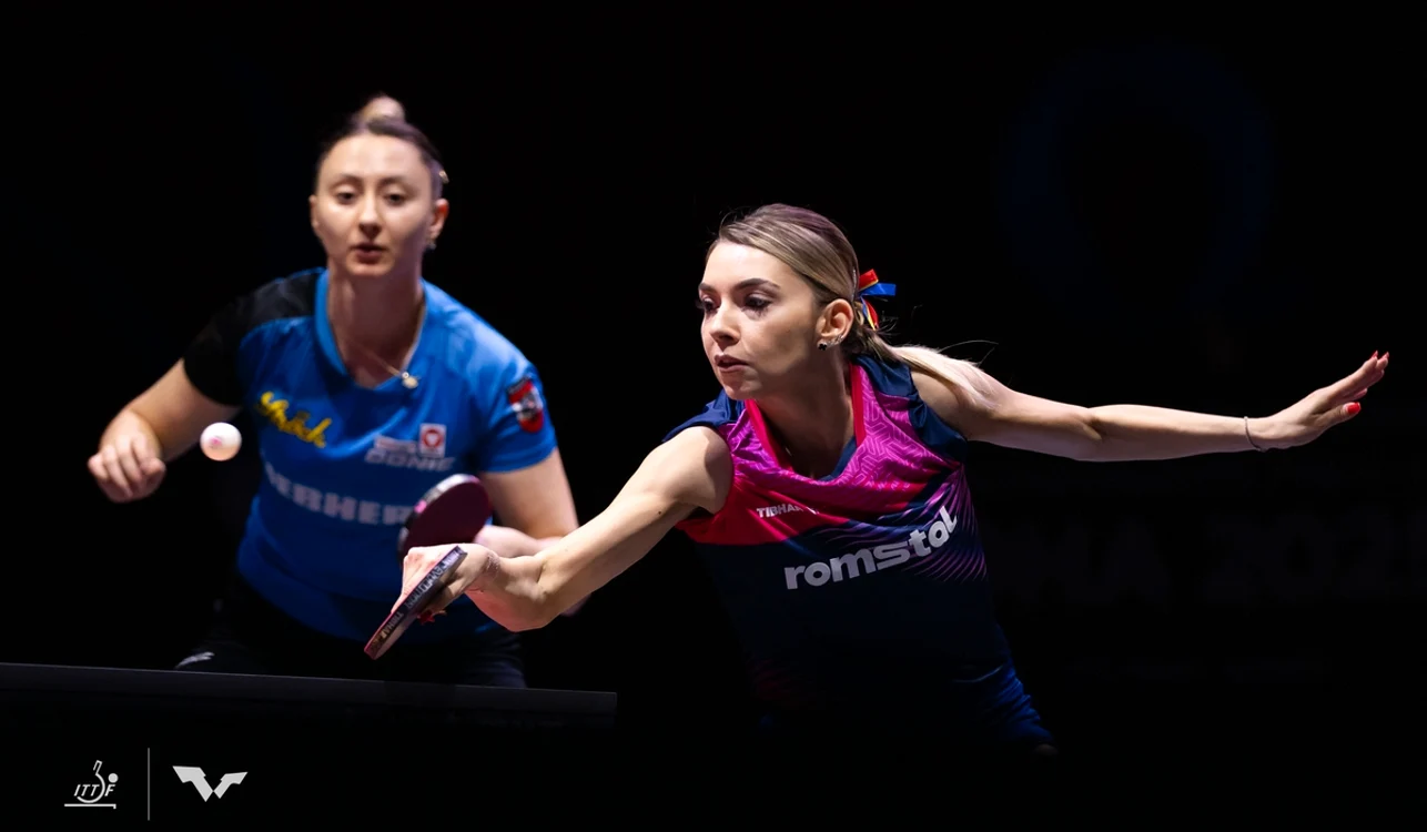 Bernadette Szőcs (dreapta) și-a trecut în palmares și o medalie de dublu (FOTO: Facebook)