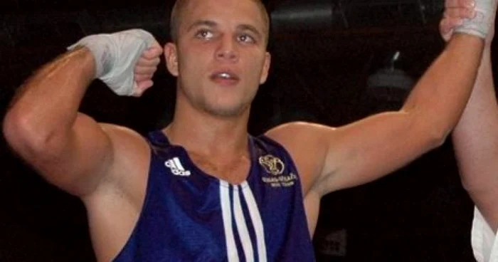 Vasile Belous continuă lupta pentru cota olimpică la Mondialul din Baku