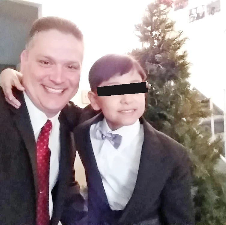 Bărbatul avea,  la rândul său, un fiu