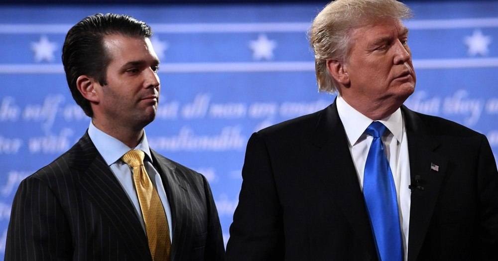 Fiul lui Trump a anunțat că tatăl său vrea să umple sala de presă de la Casa Albă cu „podcasteri şi jurnalişti independenţi”