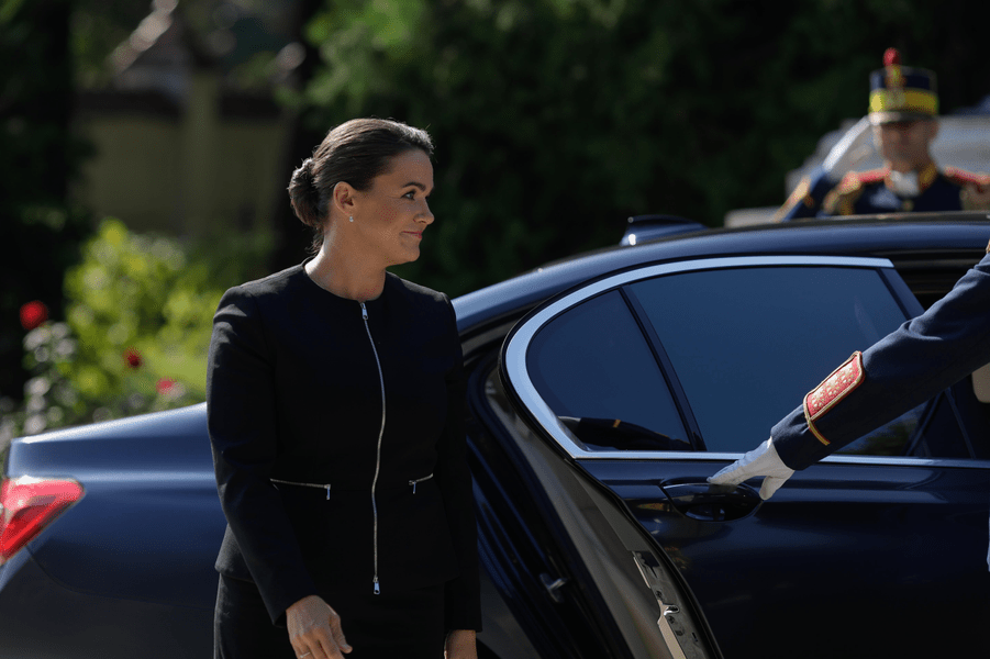 Tensiuni la Carei. Novák Katalin, președinta Ungariei, primită cu huiduieli. „Aici e România”