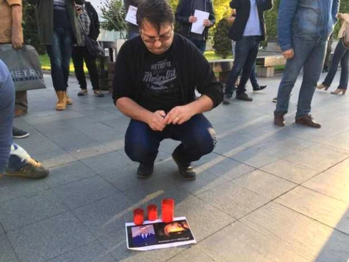 Craiovenii au cerut demisia lui Gabriel Oprea
