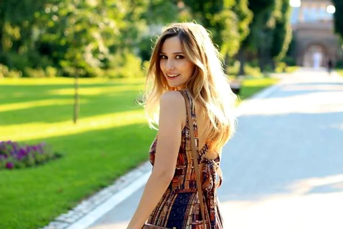 
    Dana Rogoz a împlinit, ieri, 29 de aniSursă foto: arhivă personală  