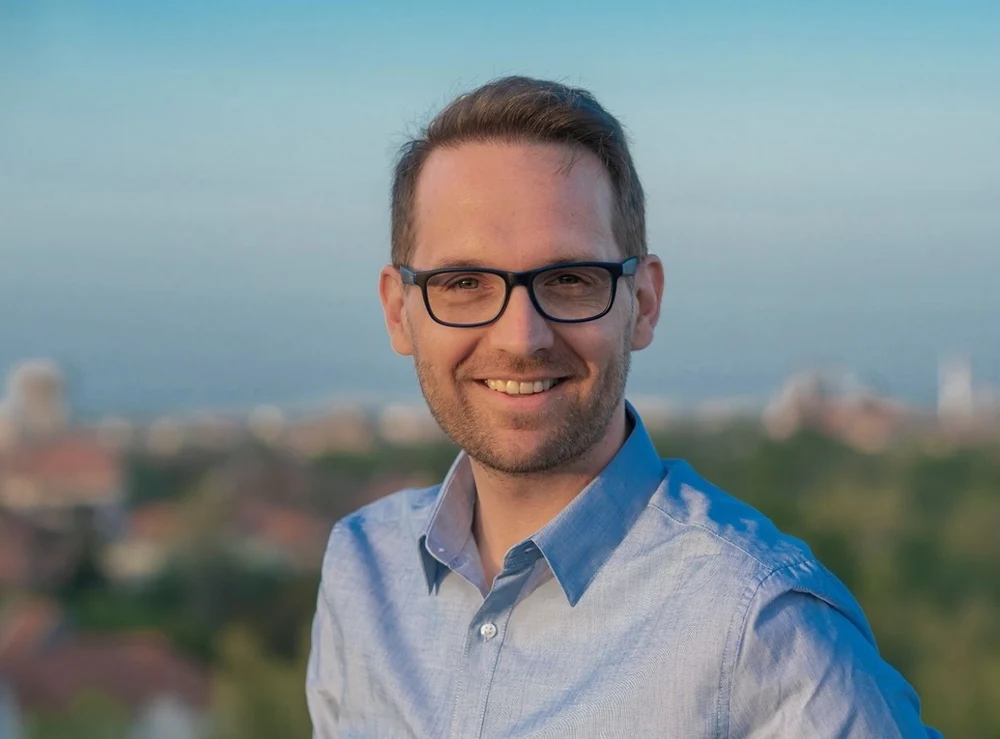 Dominic Fritz a obținut cetățenia română: „Am primit aviz pozitiv, urmează depunerea jurământului. Trăiască România!”